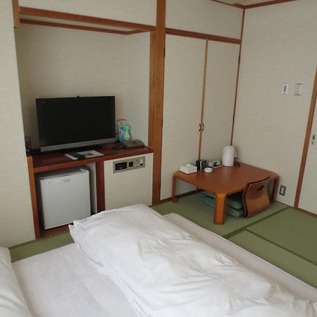 Hotel Minatoya Kōchi Chambre photo