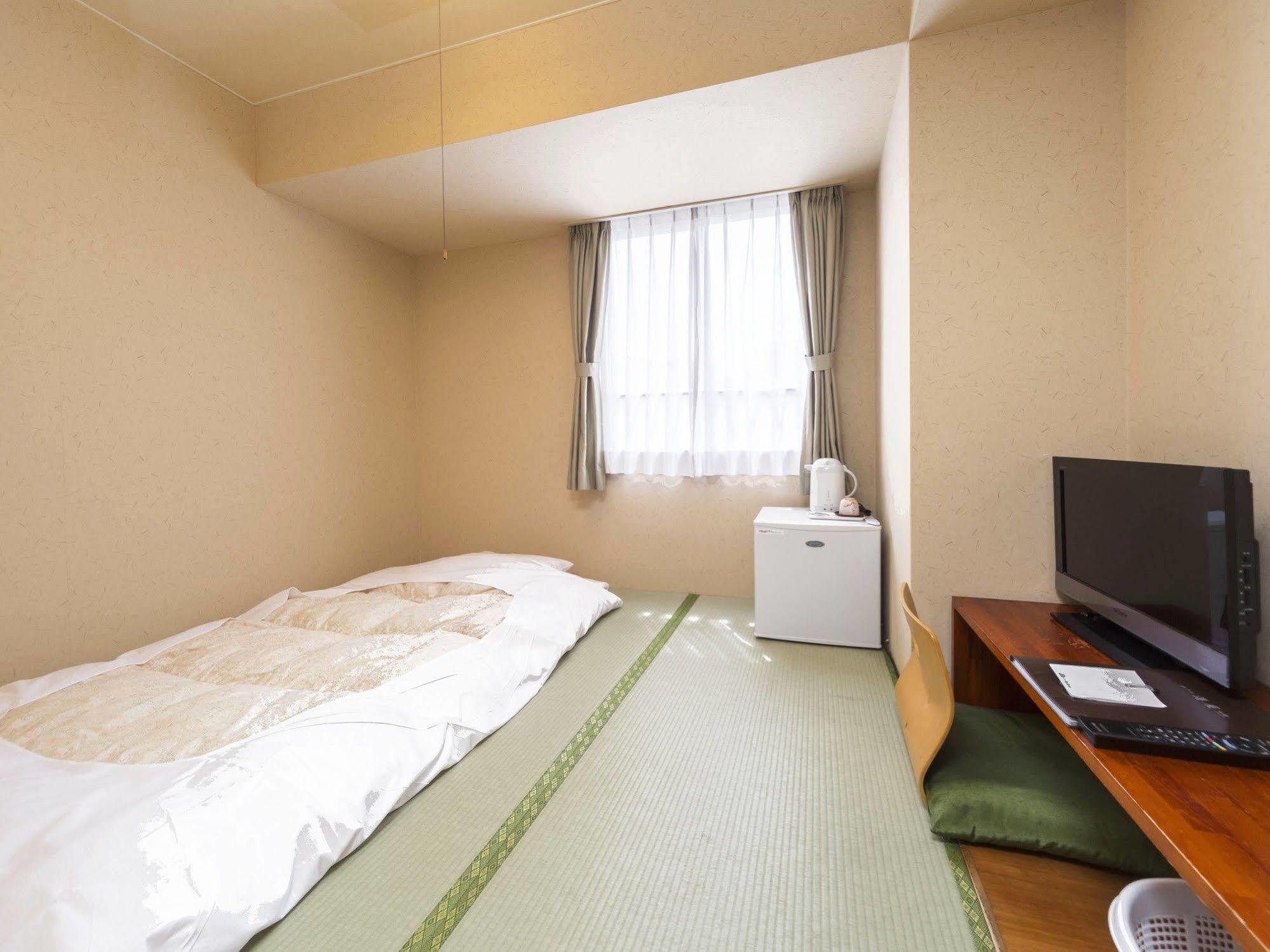 Hotel Minatoya Kōchi Extérieur photo